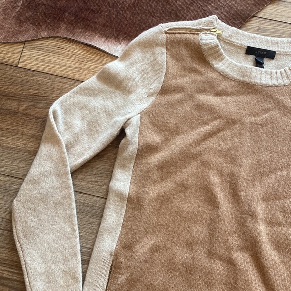 J. Crew 100% Wool sweater - Picture 6 of 8